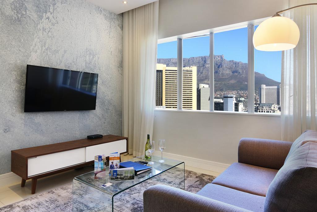 Triangle Luxury Suites By Totalstay เคปทาวน์ ภายนอก รูปภาพ