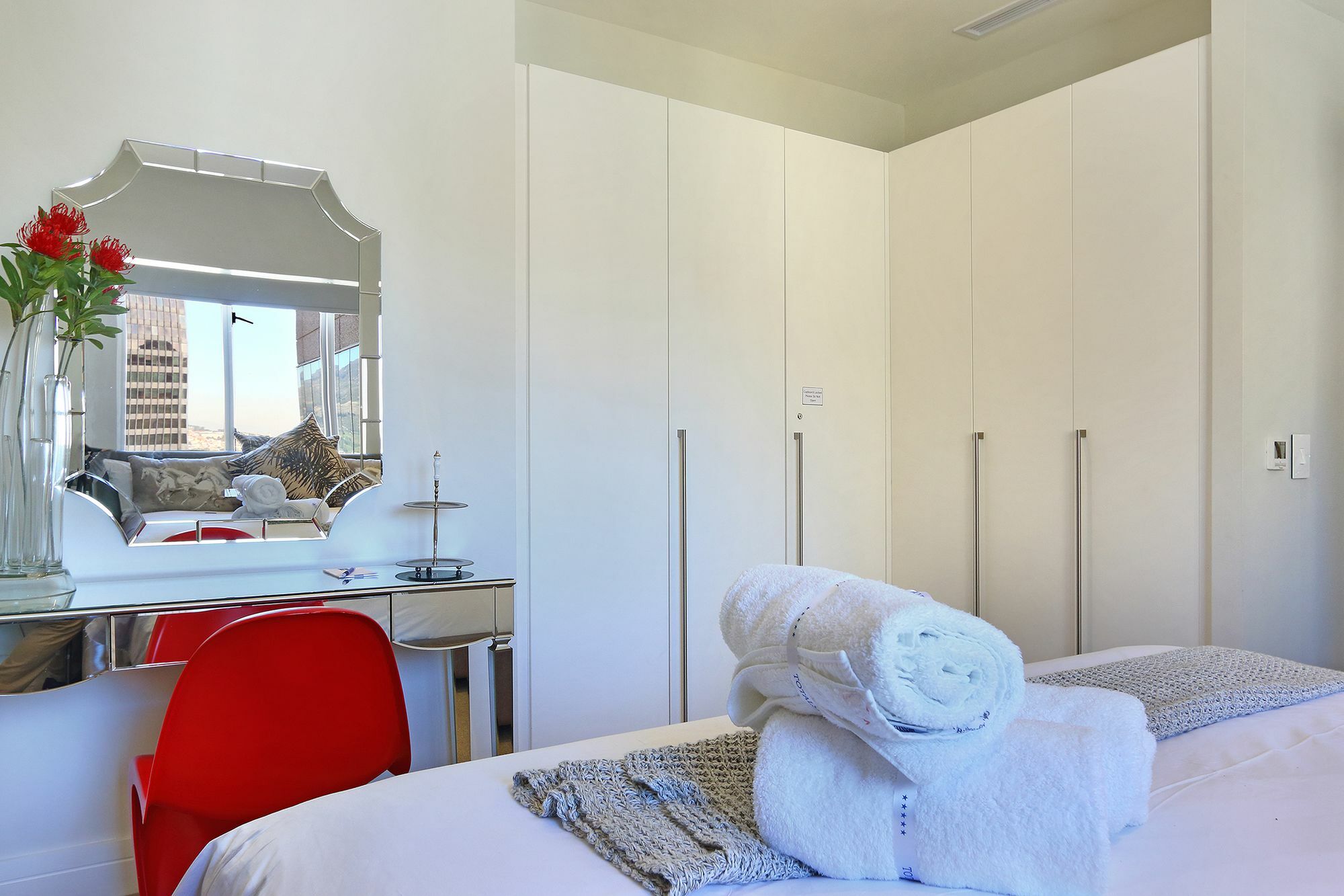 Triangle Luxury Suites By Totalstay เคปทาวน์ ภายนอก รูปภาพ