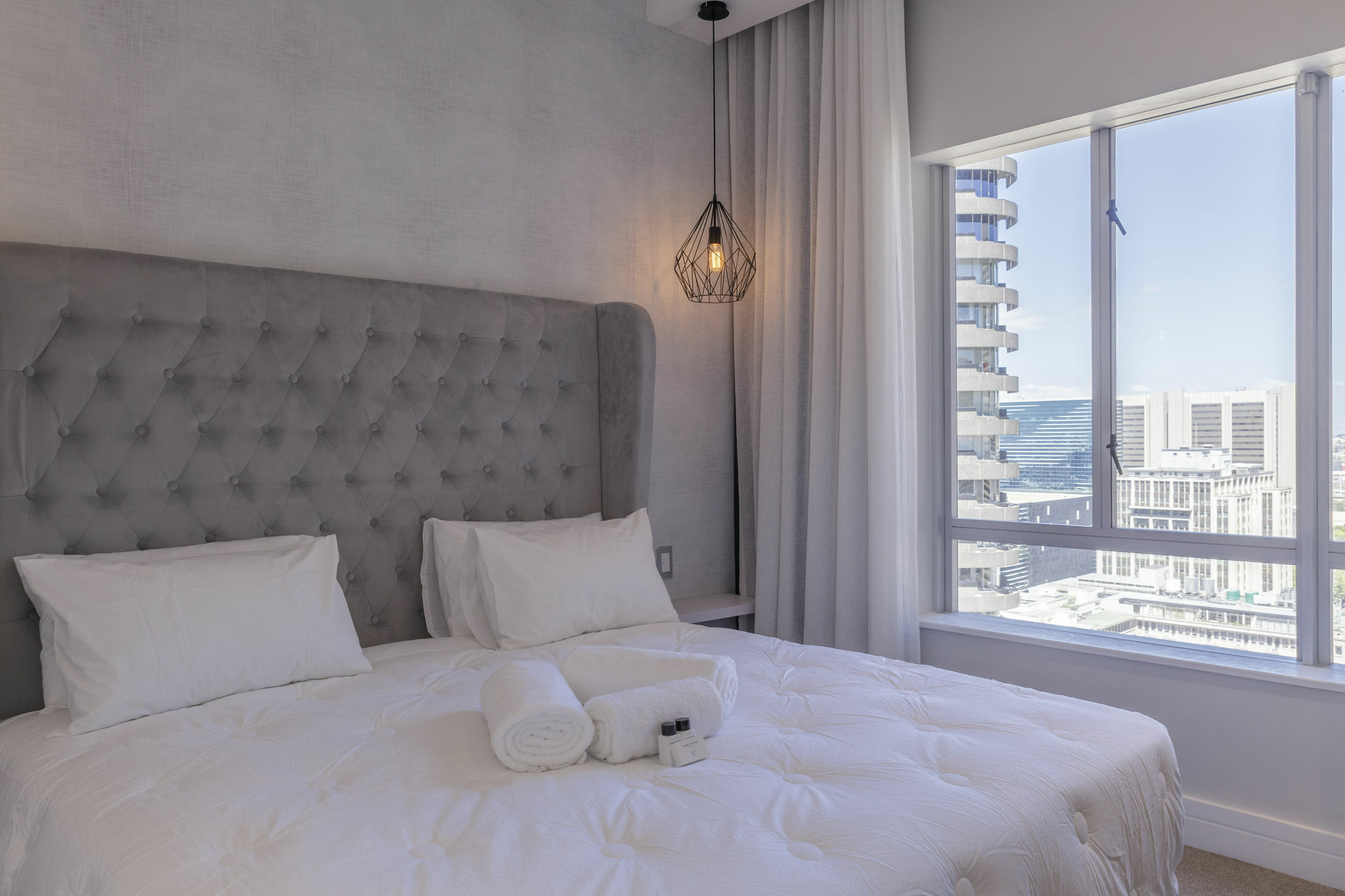 Triangle Luxury Suites By Totalstay เคปทาวน์ ภายนอก รูปภาพ