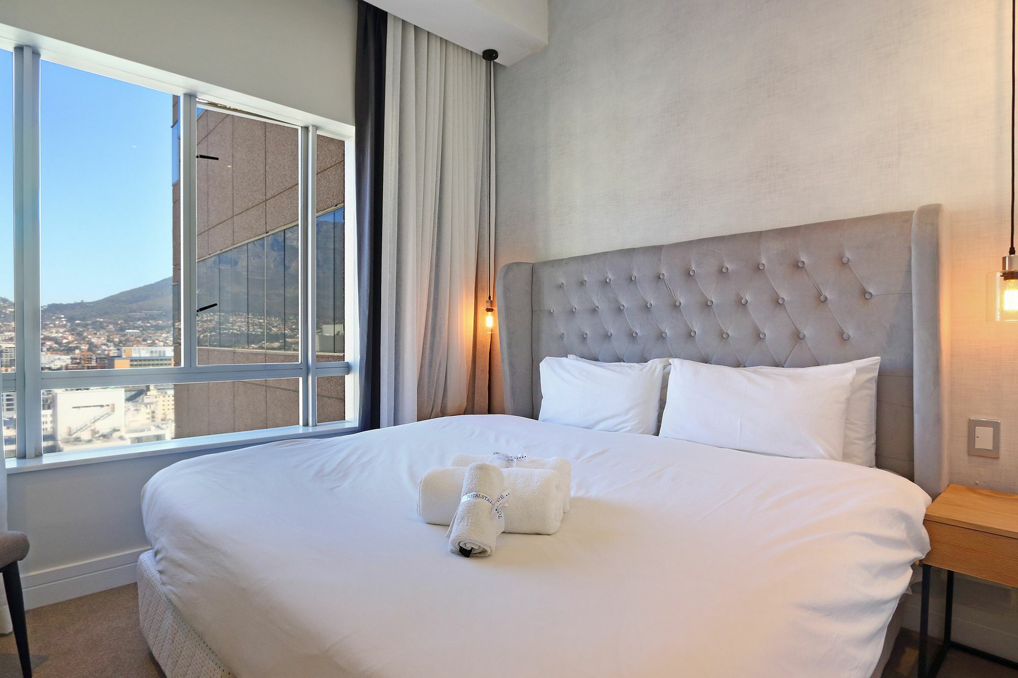 Triangle Luxury Suites By Totalstay เคปทาวน์ ภายนอก รูปภาพ